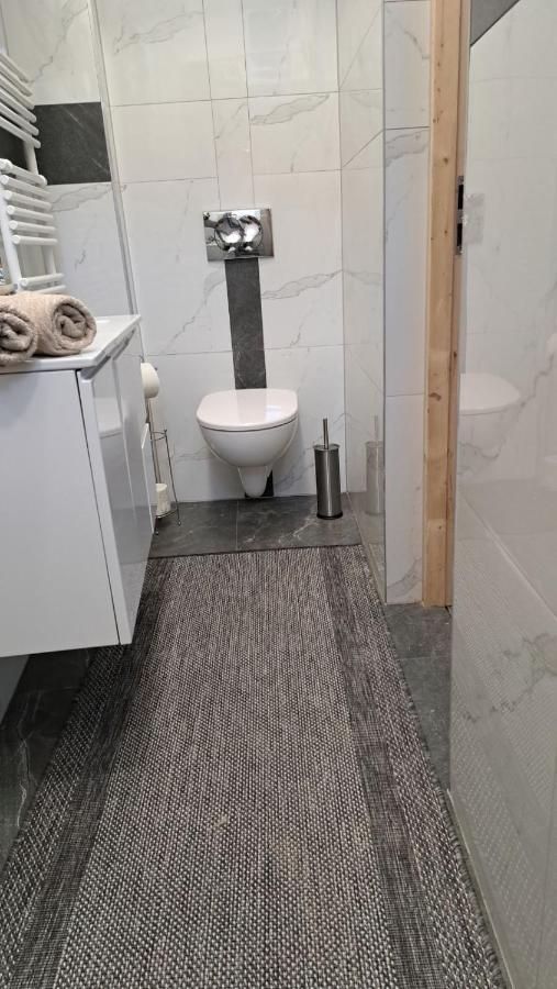 Отель Castellum Apartman Кестхей Экстерьер фото
